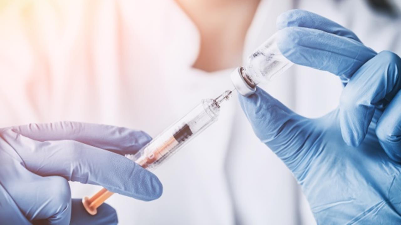 CAMPANIA DE VACCINARE. S-a stabilit care sunt categoriile de persoane care au prioritate în etapa a doua: lista completă